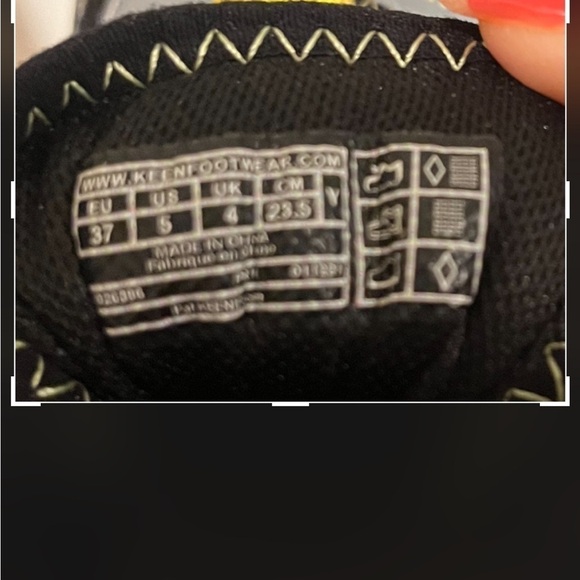 KEEN sneakers size 5 unisex Youth boy - Picture 3 of 7